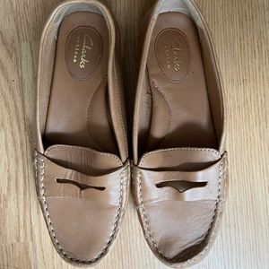 Clark’s Doraville Nest artisan loafers women’s size 6 wide